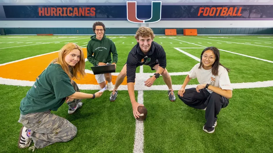 Wearable device designed to prevent injuries in sports through athlete monitoring technology